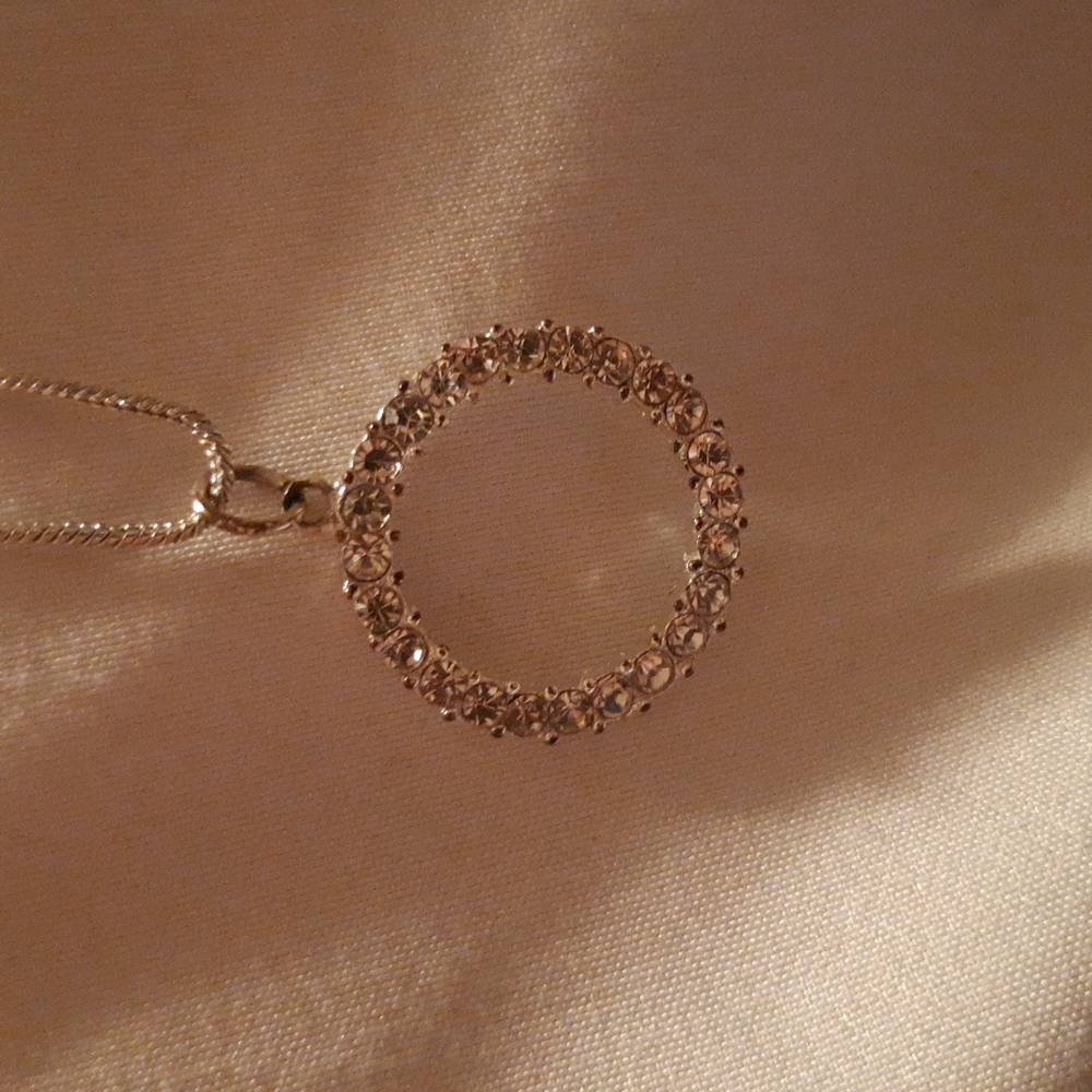 Sparkly Circle👸🏼 Necklace